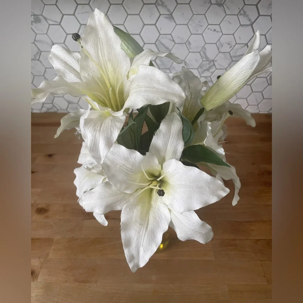 Faux White Lily Arrangement in Glass Vase